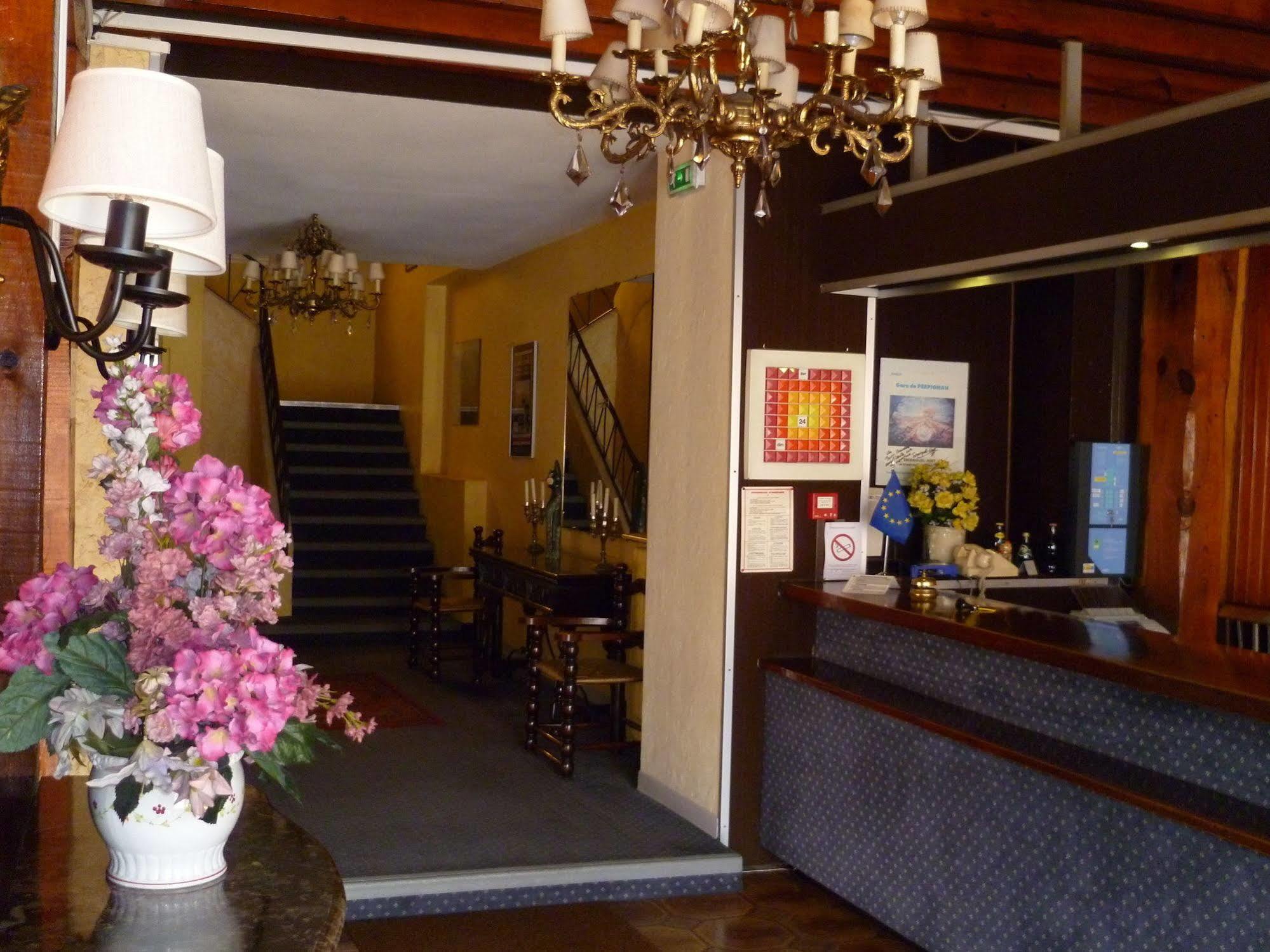 Hotel Pb - Paris-Barcelone Perpignan Zewnętrze zdjęcie