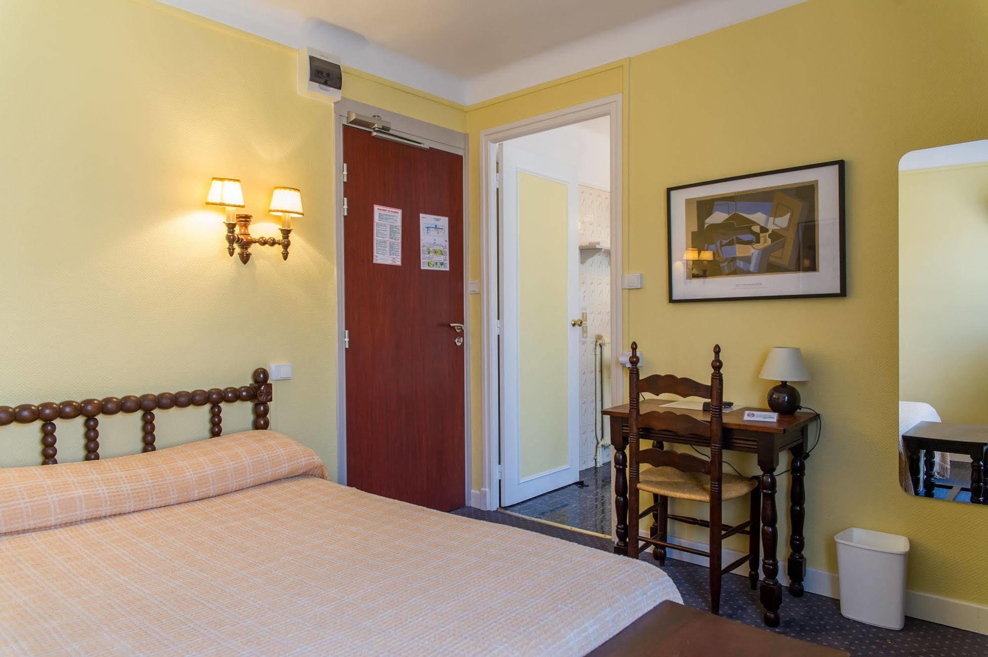 Hotel Pb - Paris-Barcelone Perpignan Zewnętrze zdjęcie